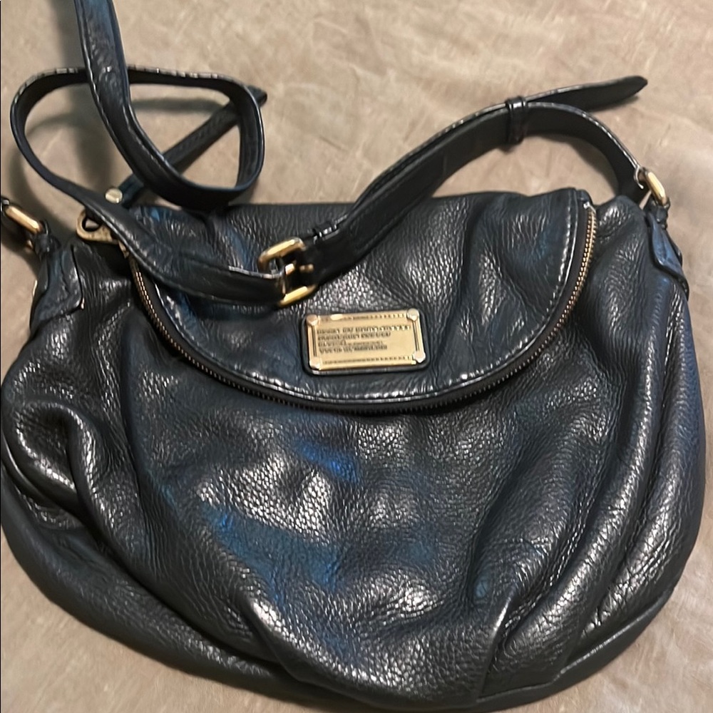 Marc Jacobs Black leather cross body  Bag with Gold Hardware